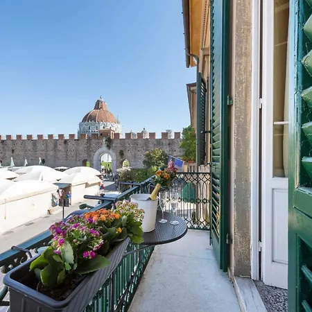 La Torre Garbata Pisa