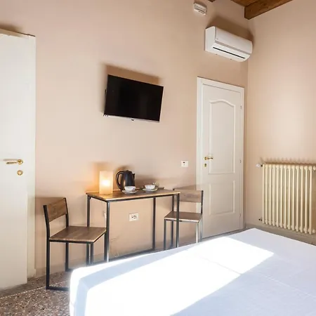 Guest house La Torre Garbata